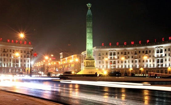 Площадь Победы в Минске - 2.jpg